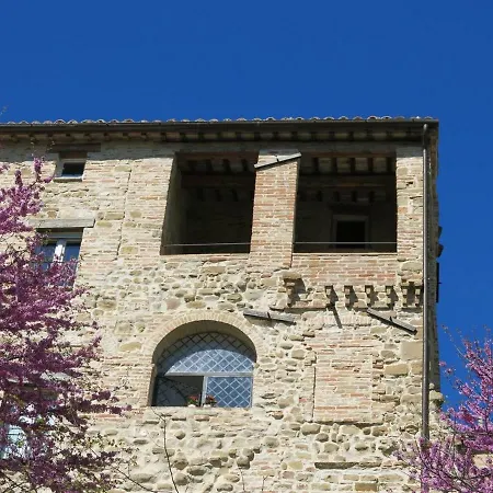 Est 招待所 San Ginesio